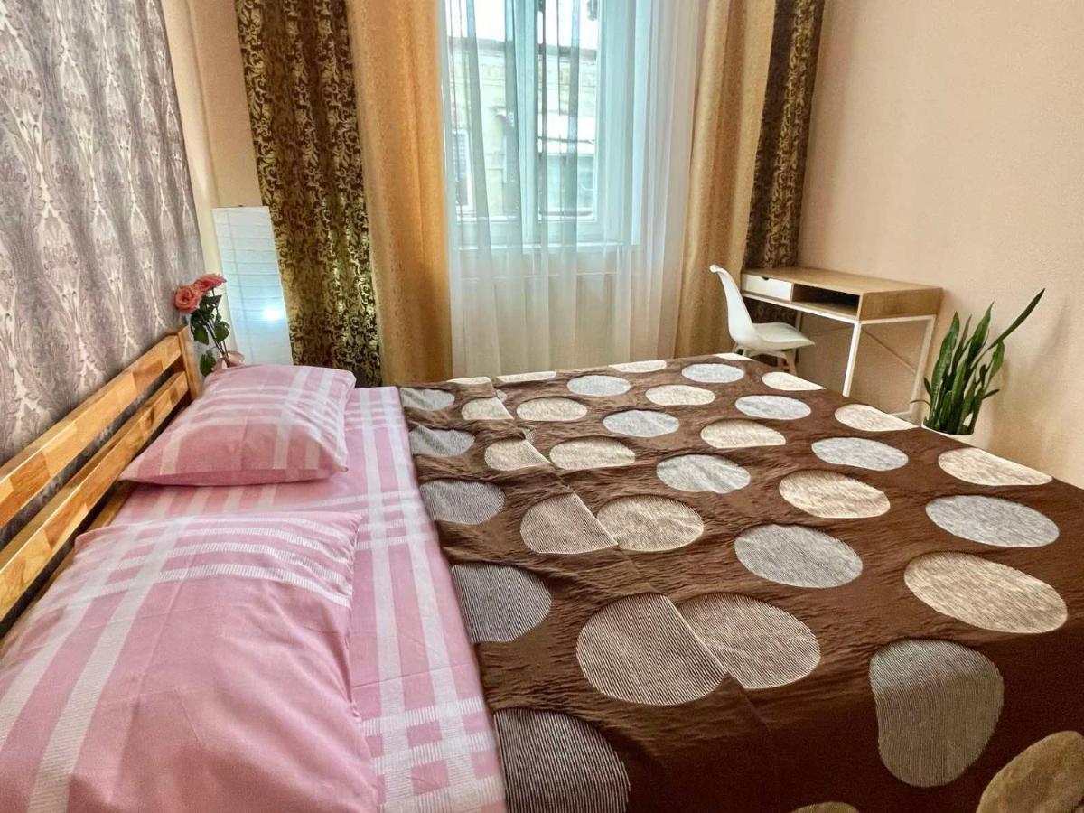 Крехівська 5,Апартаменти В Центрі, Дві Спальні Λβιβ Εξωτερικό φωτογραφία